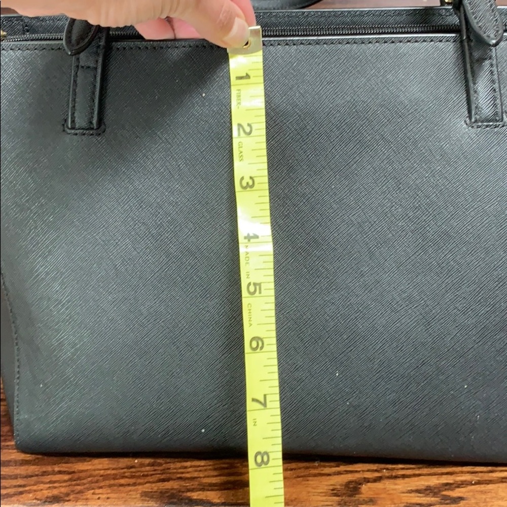 NWOT! Tory Burch saffiano leather tote - Picture 8 of 8